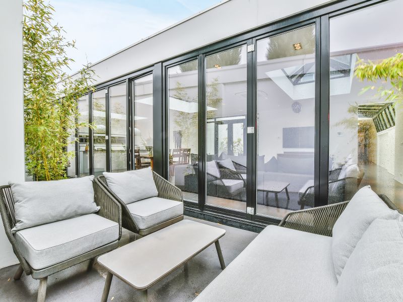 Wie unterscheiden sich Veranda, Terrasse und Wintergarten?